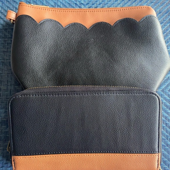 31 super set Benjamin wallet and matching tapered pouch - Picture 1 of 10